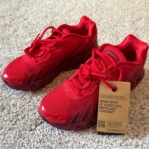 NWT Nike Air Max DN8 University Red Tennis Shoe Sneaker Sz 8